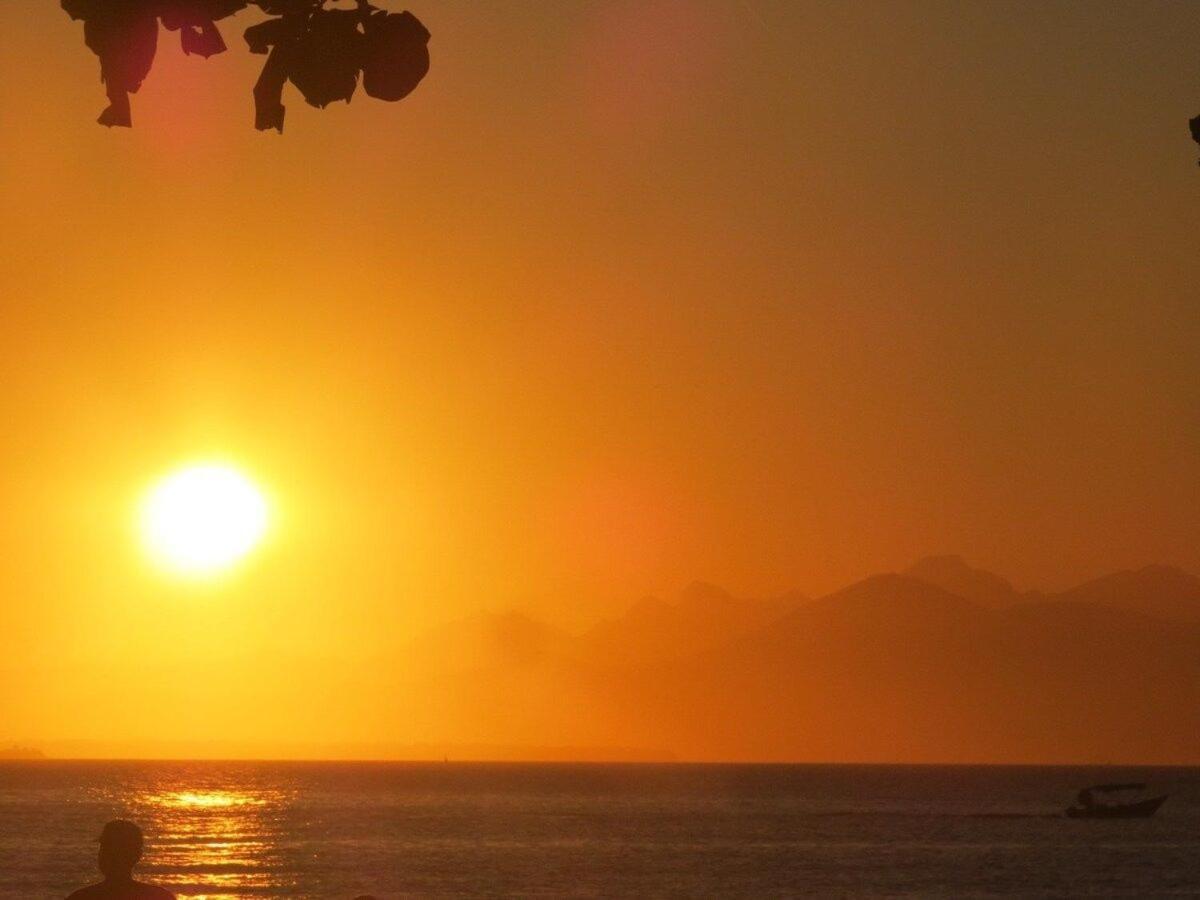 Casa Estilosa E Rustica Com Vista Para O Por Do Sol Da Ilha Do Mel! エクステリア 写真